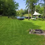 Eden Bed & Breakfast 3*