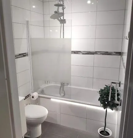 Eden ベッド・アンド・ブレックファスト 3*