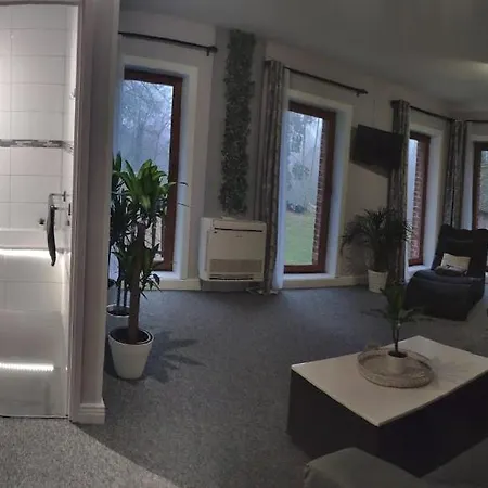 ベッド・アンド・ブレックファスト Eden Basecles